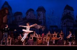 Most Notable Benefits of Theatre